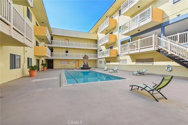 $4,199 | 1707 Pacific Coast Highway, Unit 506, Hermosa Beach, CA 90254