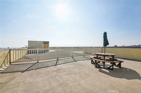 $4,199 | 1707 Pacific Coast Highway, Unit 506, Hermosa Beach, CA 90254