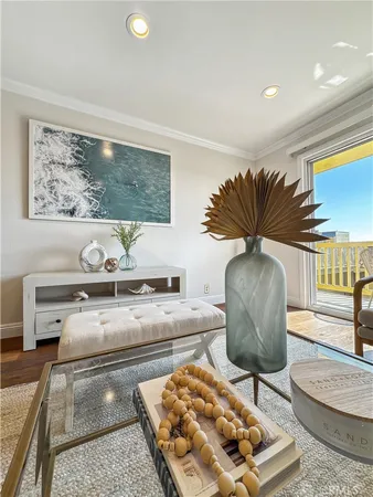 $4,199 | 1707 Pacific Coast Highway, Unit 506, Hermosa Beach, CA 90254