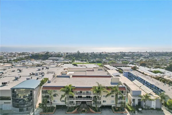 $4,199 | 1707 Pacific Coast Highway, Unit 506, Hermosa Beach, CA 90254