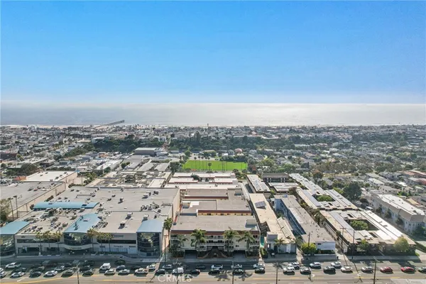 $4,199 | 1707 Pacific Coast Highway, Unit 506, Hermosa Beach, CA 90254