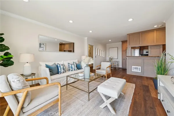 $4,199 | 1707 Pacific Coast Highway, Unit 506, Hermosa Beach, CA 90254
