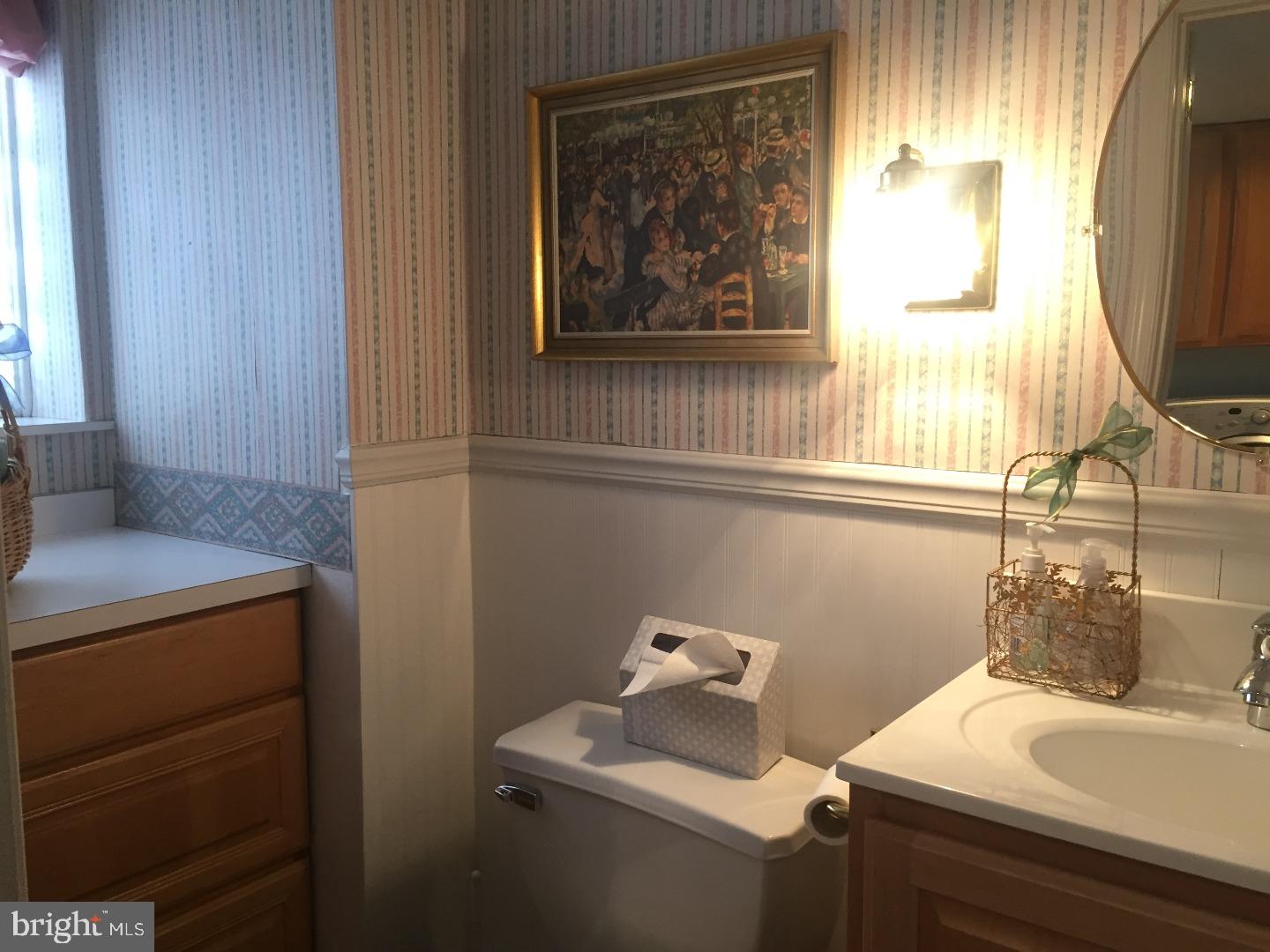 1539 Shoemaker Road Abington, PA 19001 - Photo 16 of 25