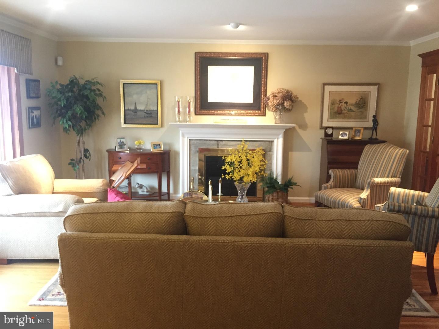 1539 Shoemaker Road Abington, PA 19001 - Photo 7 of 25