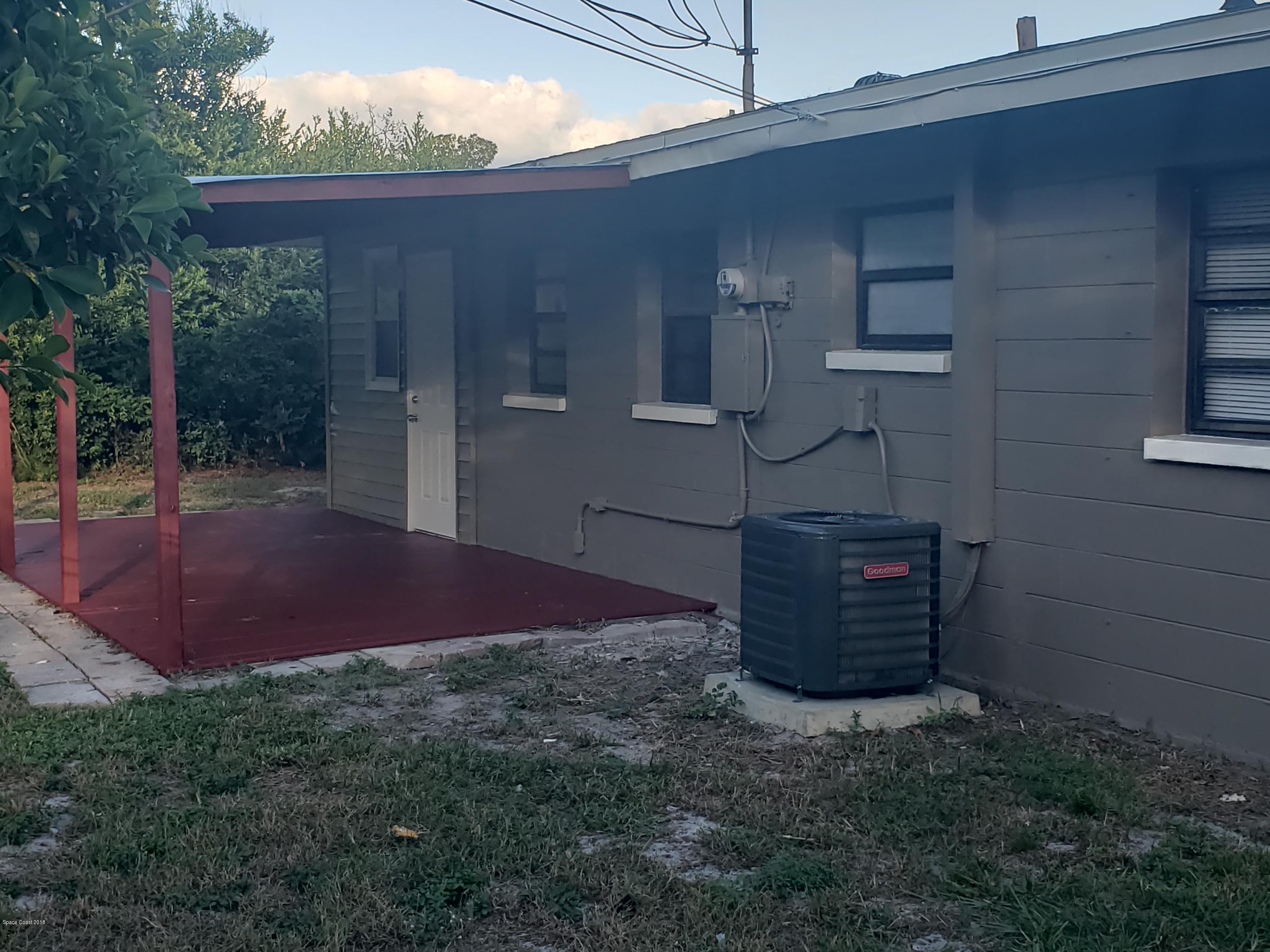 2148 King Richard Road Melbourne, FL 32935 - Photo 11 of 15 20181031_174117