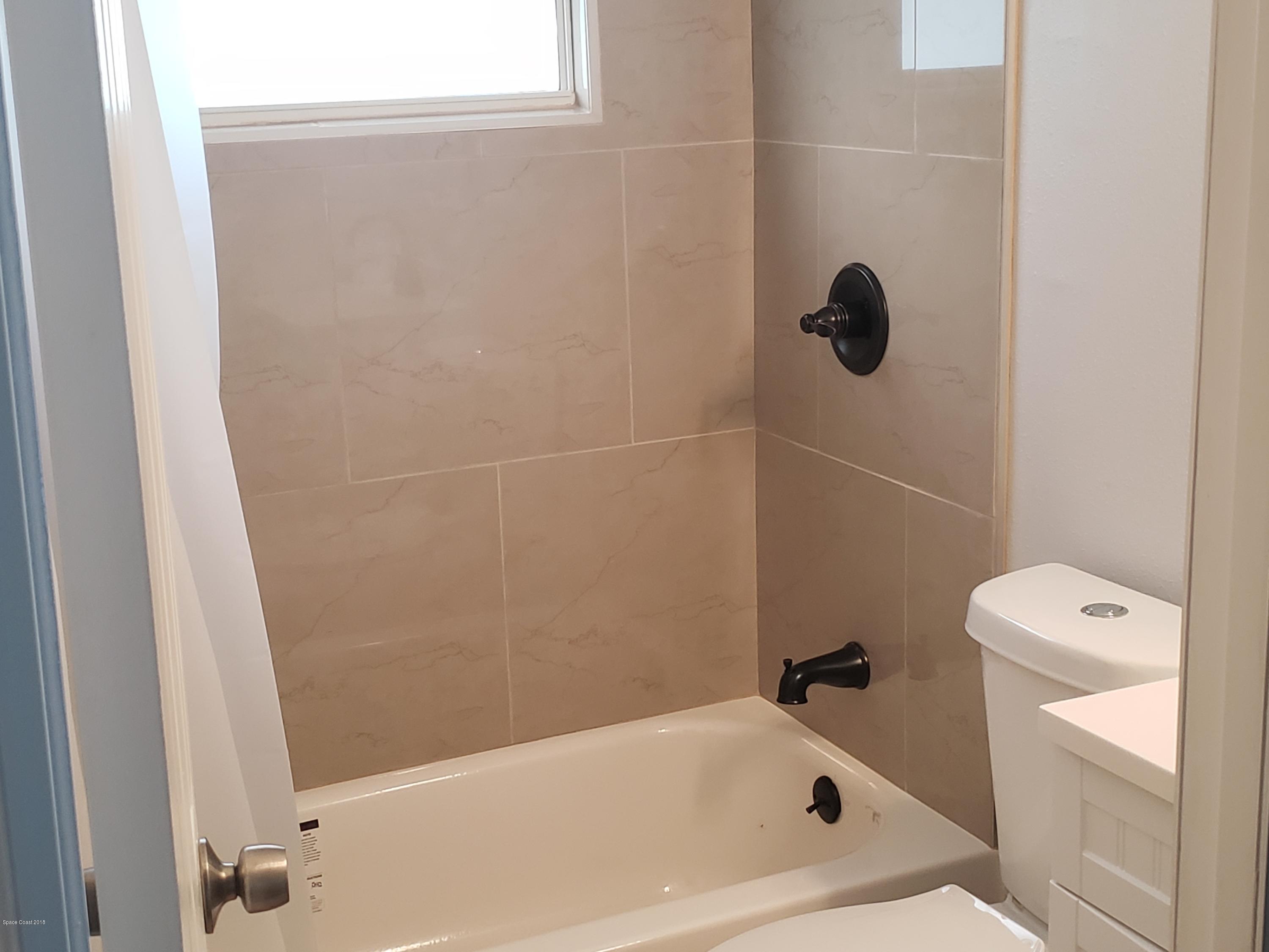 2148 King Richard Road Melbourne, FL 32935 - Photo 9 of 15 20181031_173732