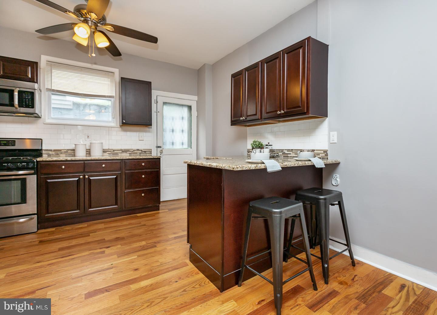633 Tasker Street Philadelphia, PA 19148 - Photo 6 of 22 Gallery Image 6