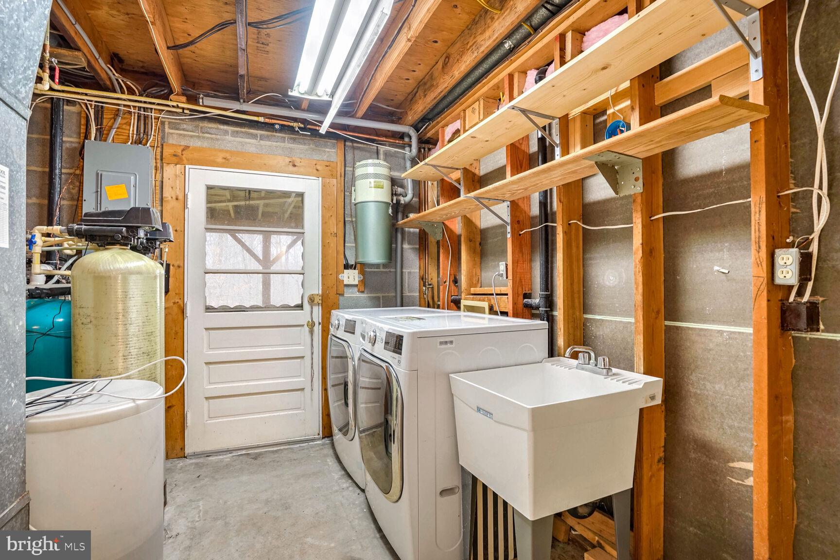 8104 Crestridge Road Fairfax Station, VA 22039 - Photo 32 of 50 Lower Level
Laundry Area
