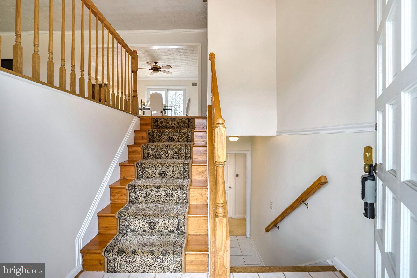 8104 Crestridge Road Fairfax Station, VA 22039 - Photo 6 of 50 Foyer
