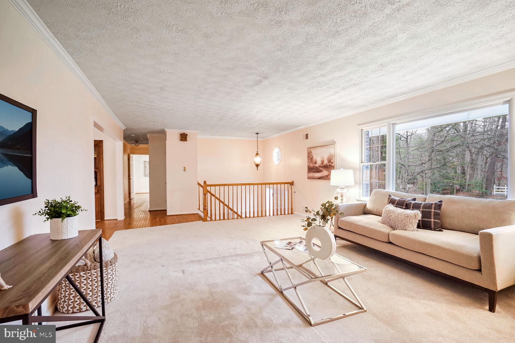 8104 Crestridge Road Fairfax Station, VA 22039 - Photo 8 of 50 Living Room