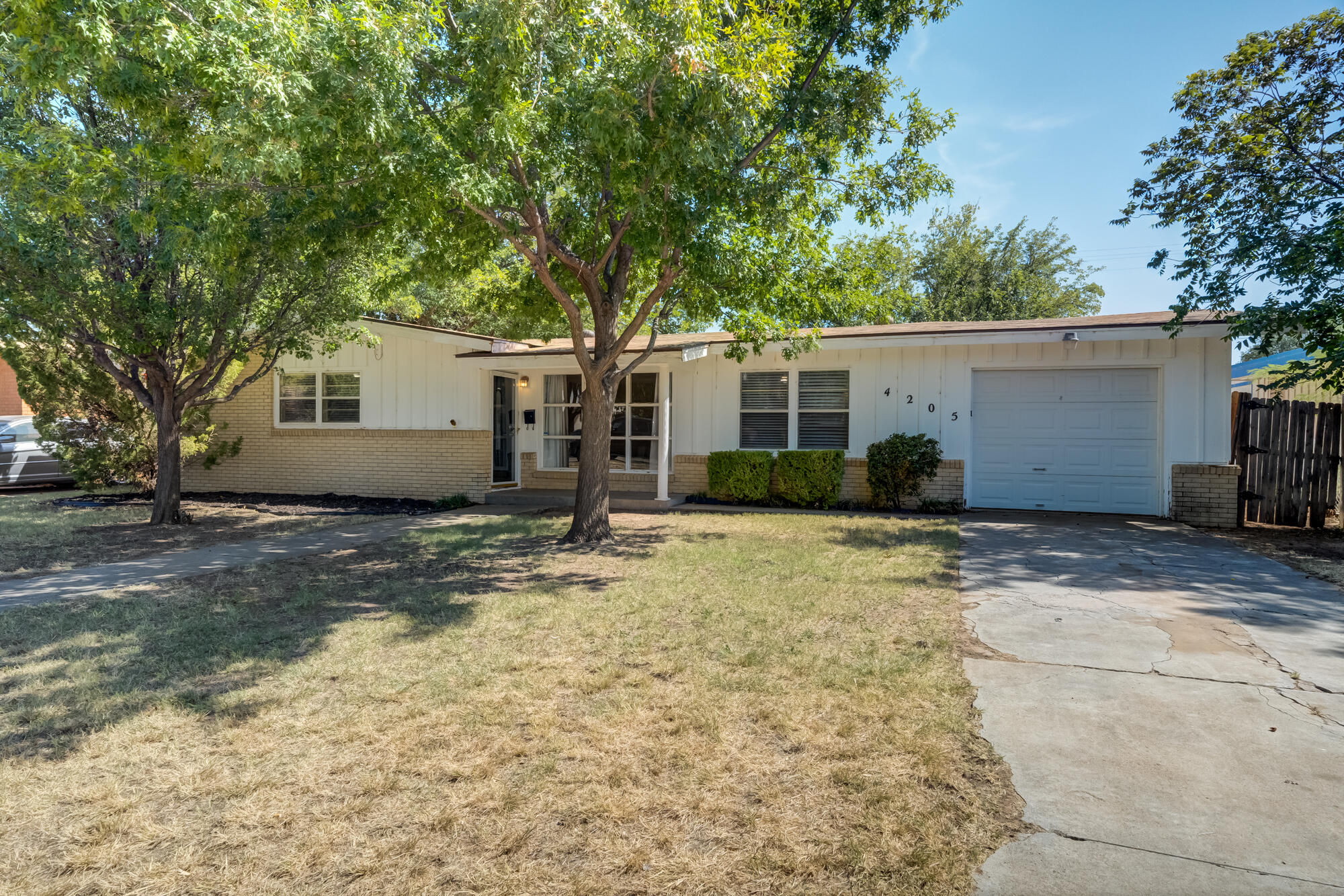 4205 39th Street Lubbock, TX 79413 - Photo 2 of 29 DSC08999_9000_9001_9002_9003