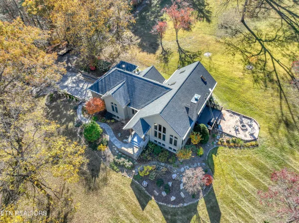 $1,400,000 | 6260 East Lamar Alexander Parkway, Walland, TN 37886