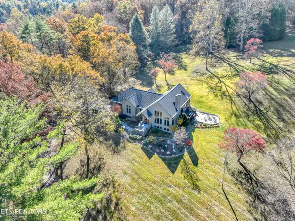 $1,400,000 | 6260 East Lamar Alexander Parkway, Walland, TN 37886