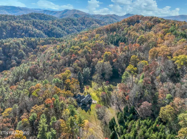 $1,400,000 | 6260 East Lamar Alexander Parkway, Walland, TN 37886