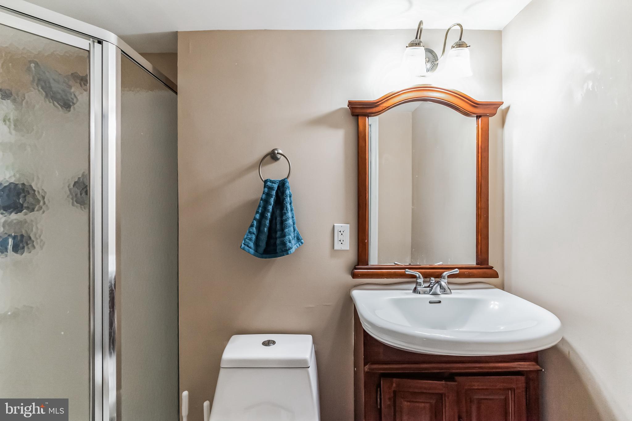 1900 Richard Road Willow Grove, PA 19090 - Photo 6 of 34 Gallery Image 6