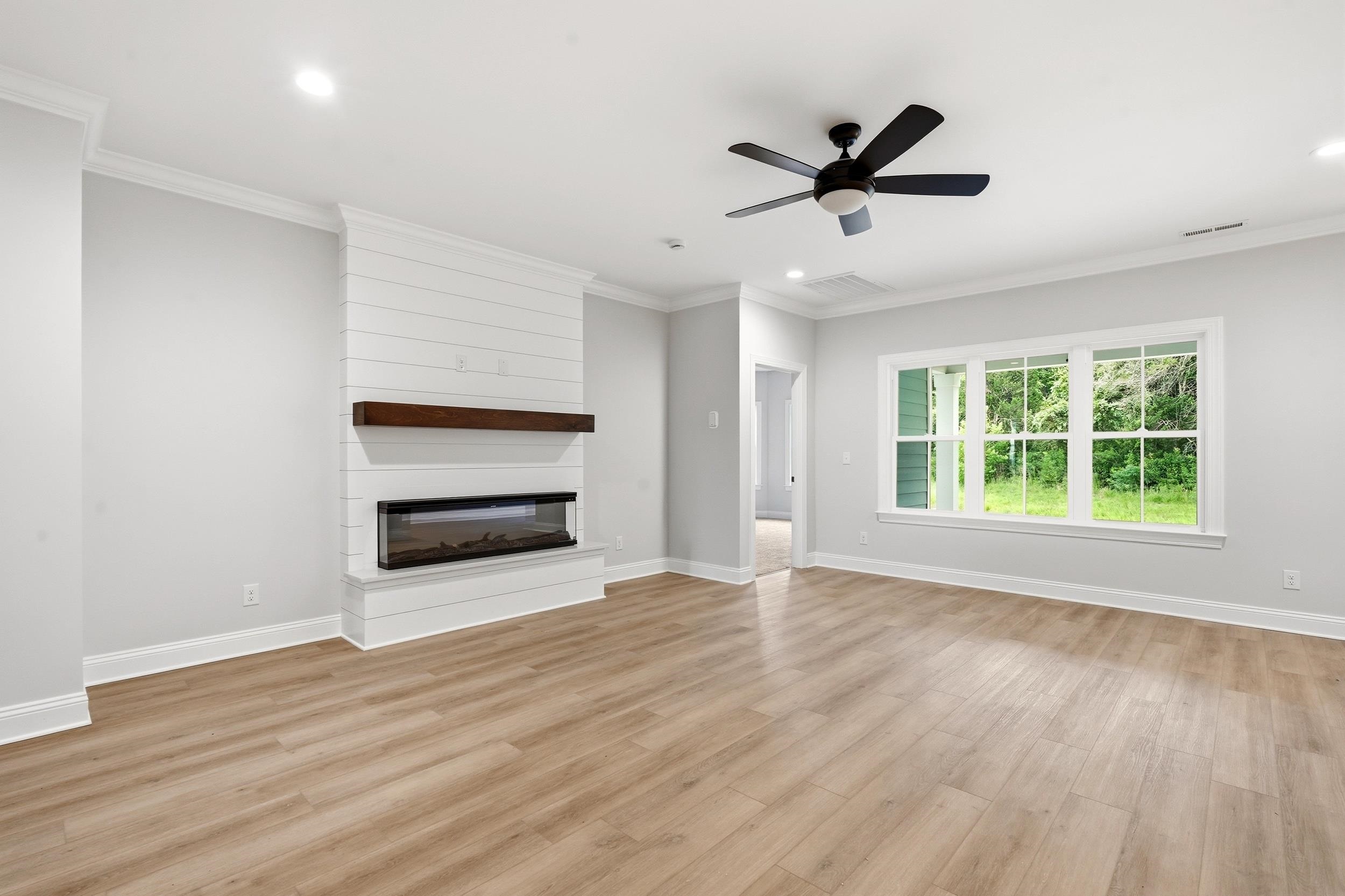 1109 Crooked Hook Road North Myrtle Beach, SC 29582 - Photo 5 of 43 Gallery Image 5