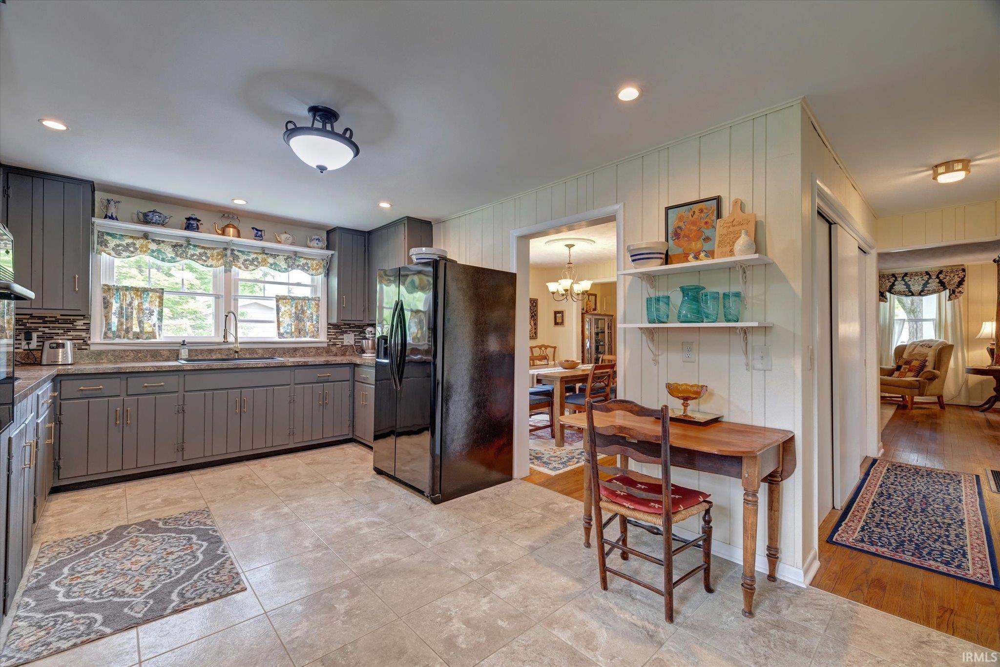 3615 East Post Road Bloomington, IN 47408 - Photo 10 of 27