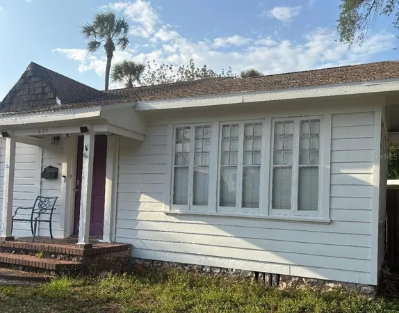 $3,600 | 2601 West Cleveland Street, Tampa, FL 33609