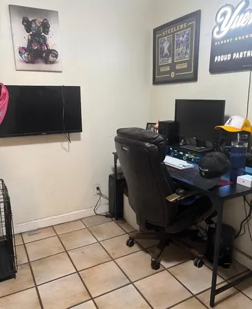 $3,600 | 2601 West Cleveland Street, Tampa, FL 33609