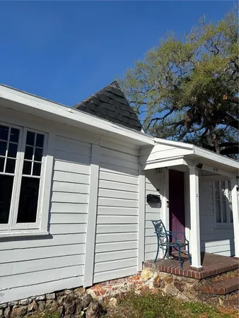 $3,600 | 2601 West Cleveland Street, Tampa, FL 33609