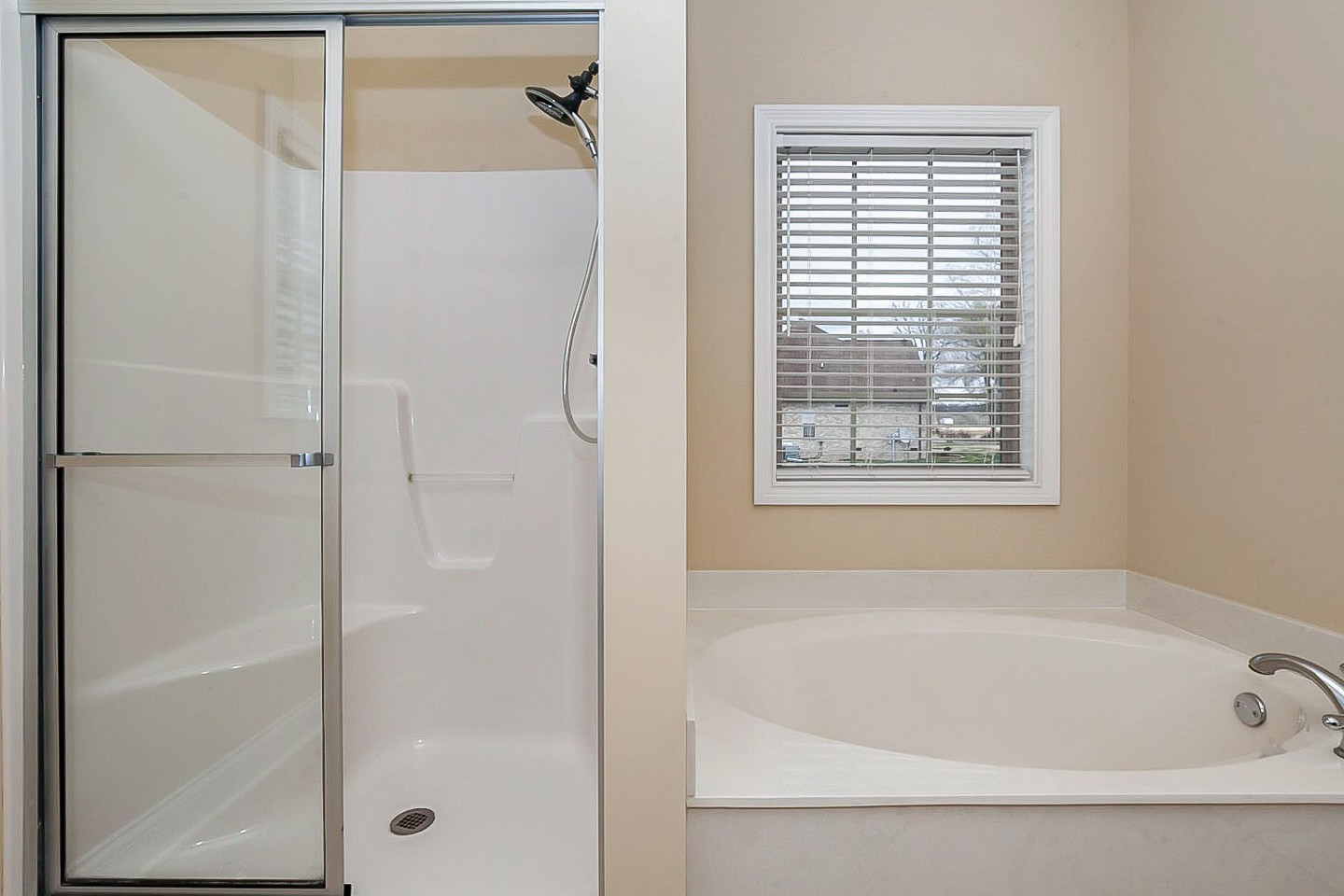 1008 Bradshaw Road Lebanon, TN 37087 - Photo 15 of 21 a white bath tub sitting next to a shower