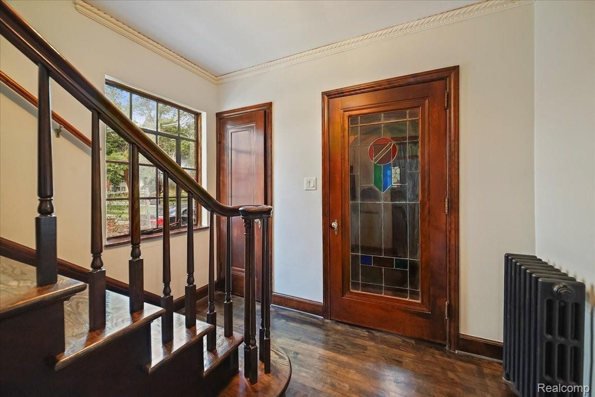 16525 Edinborough Road Detroit, MI 48219 - Photo 2 of 21 03-Foyer.jpg