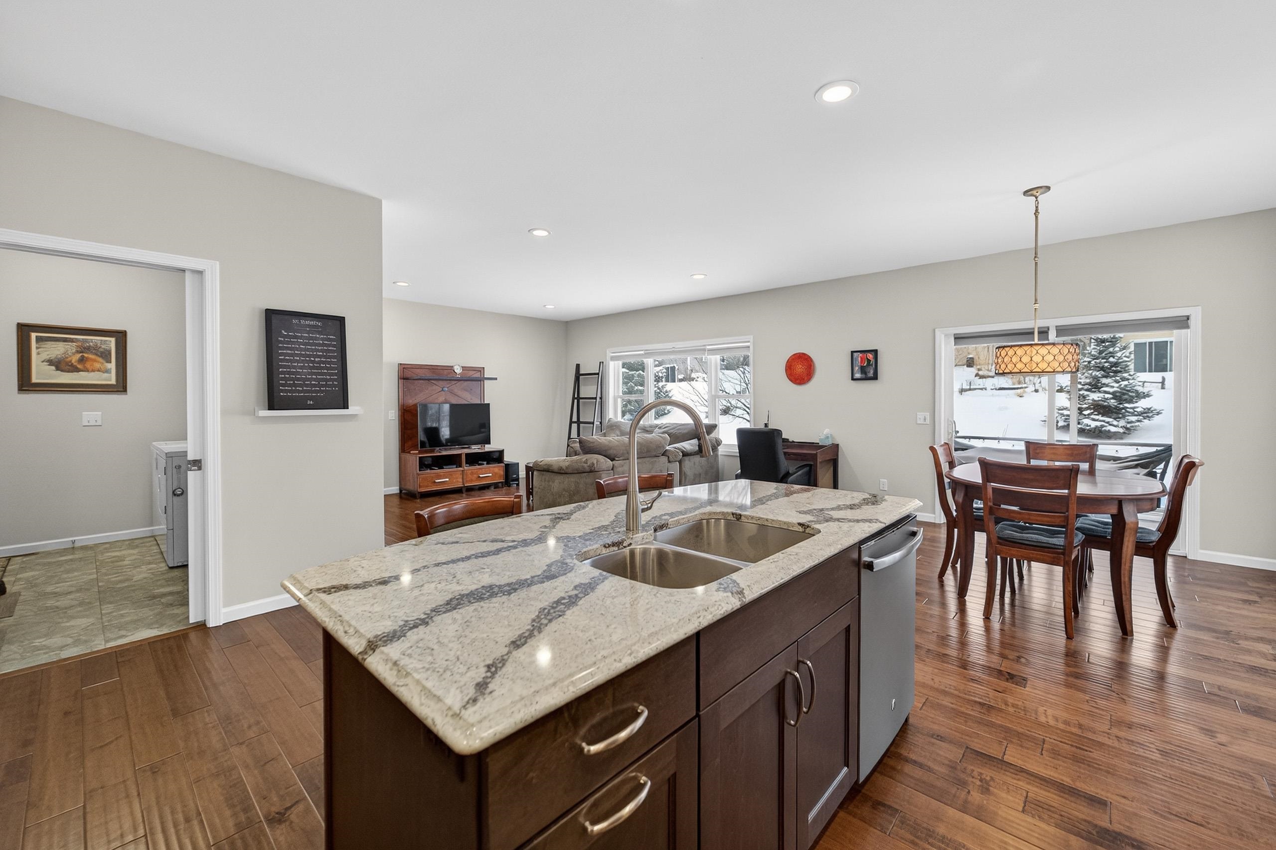 9329 Cobalt Street Middleton, WI 53562 - Photo 7 of 32