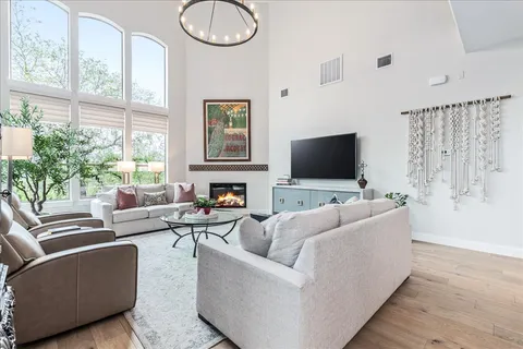$1,395,000 | 214 Varco Drive, Austin, TX 78738