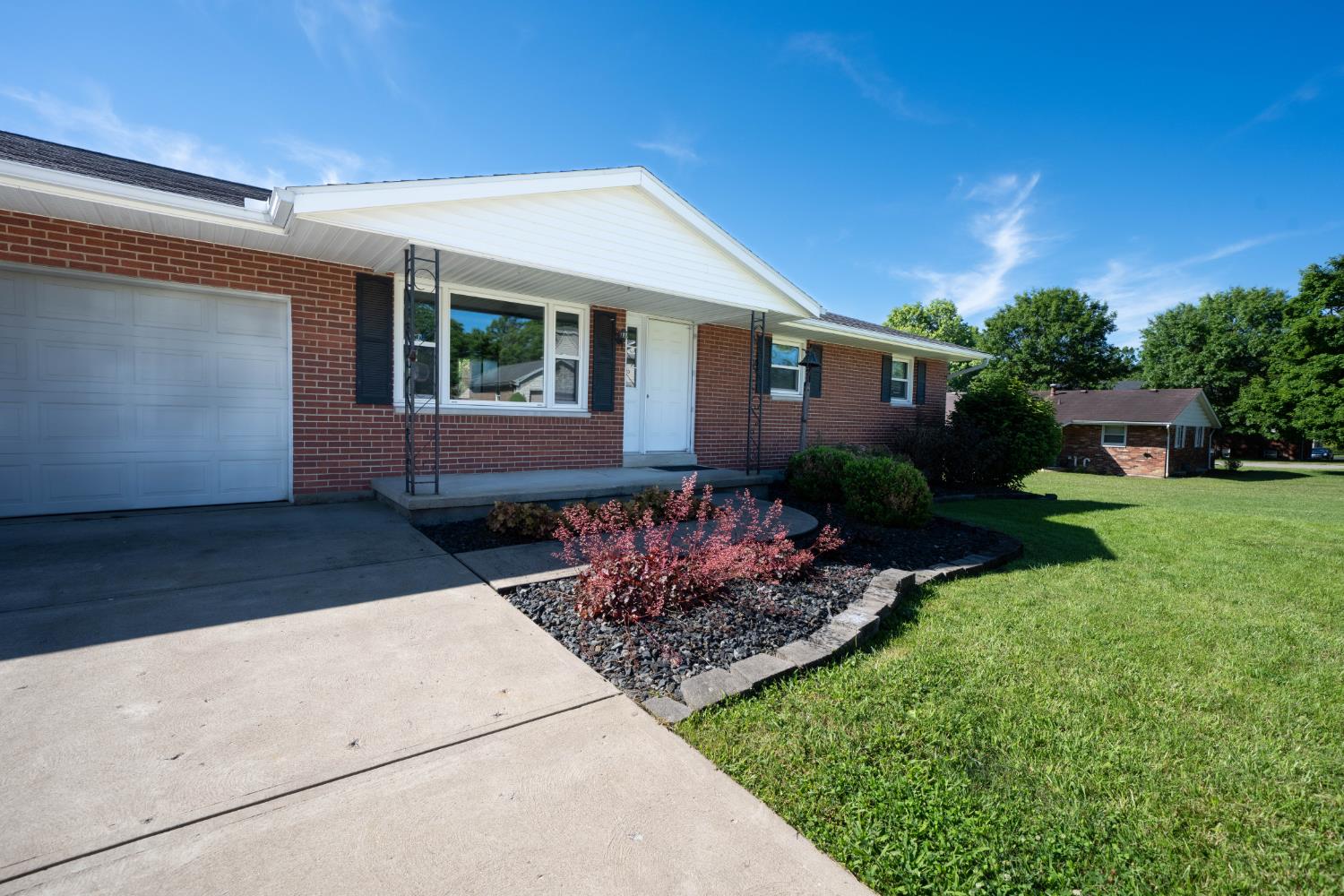 1506 Ritzmann Drive Lawrenceburg, IN 47025 - Photo 3 of 56