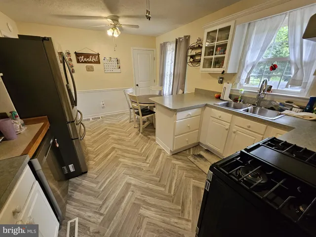 $324,900 | 5350 Water Street, Stephens City, VA 22655