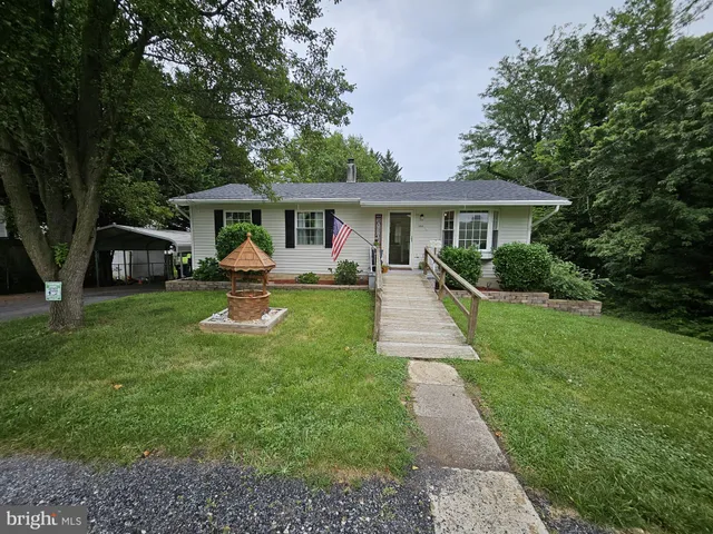 $324,900 | 5350 Water Street, Stephens City, VA 22655