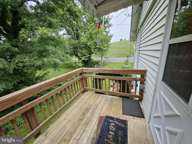 $324,900 | 5350 Water Street, Stephens City, VA 22655