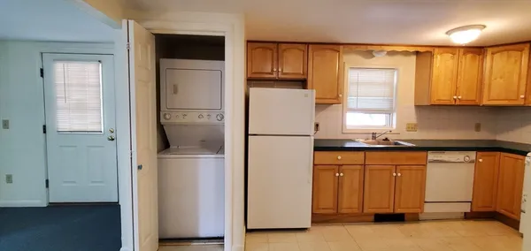 $419,900 | 25-27 Brier Street, Fitchburg, MA 01420