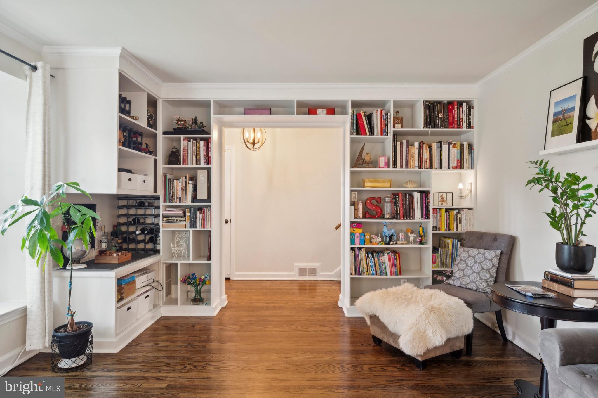 412 Red Leaf Road Wynnewood, PA 19096 - Photo 6 of 20 Built in shelves