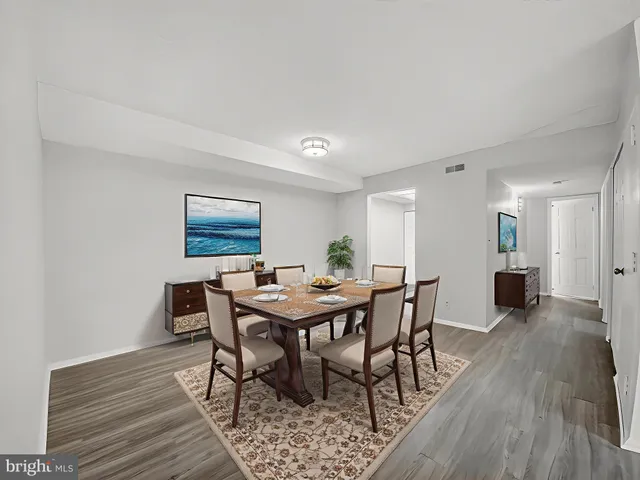 $2,900 | 7680 Tremayne Place, Unit 308, McLean, VA 22102