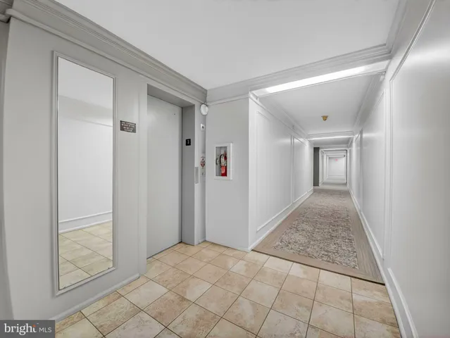 $2,900 | 7680 Tremayne Place, Unit 308, McLean, VA 22102