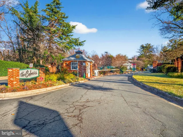 $2,900 | 7680 Tremayne Place, Unit 308, McLean, VA 22102