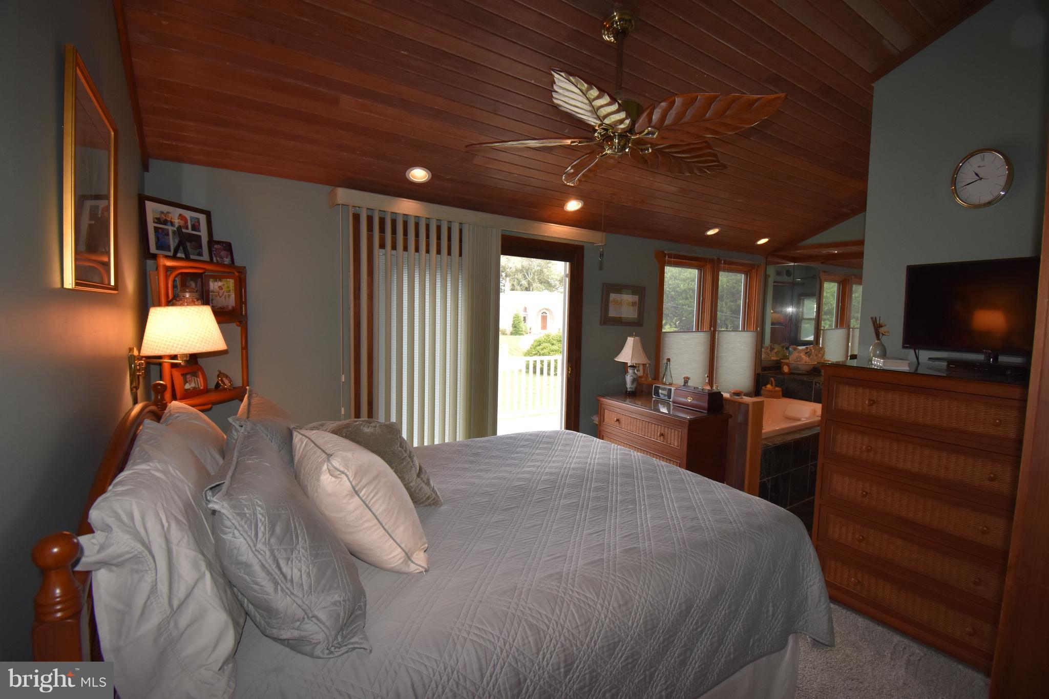 7 Hatsawap Road Cambridge, MD 21613 - Photo 26 of 36 Bedroom (Master)