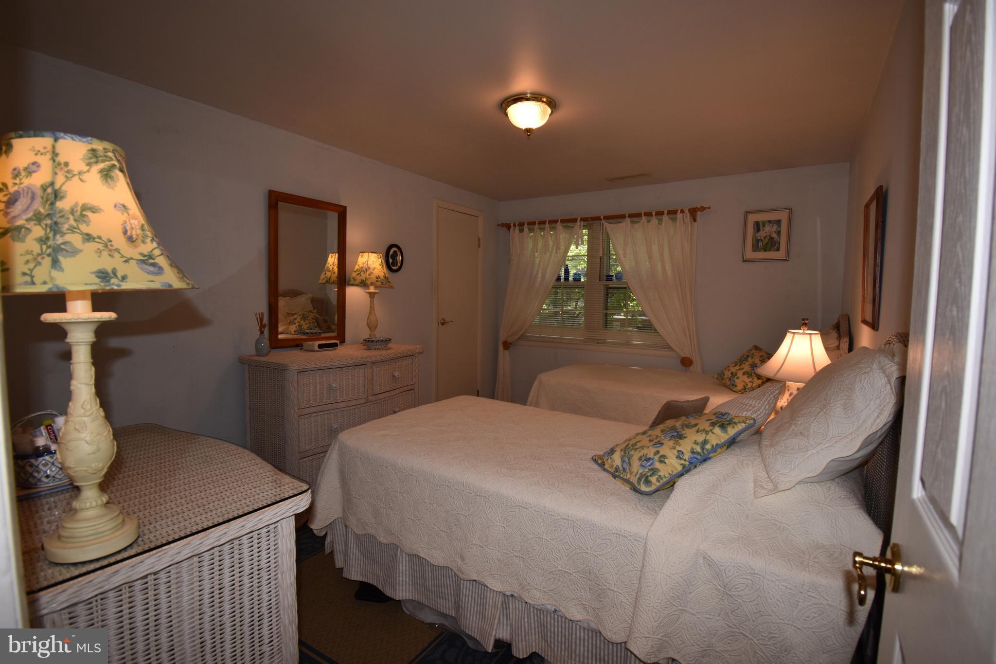 7 Hatsawap Road Cambridge, MD 21613 - Photo 32 of 36 Bedroom