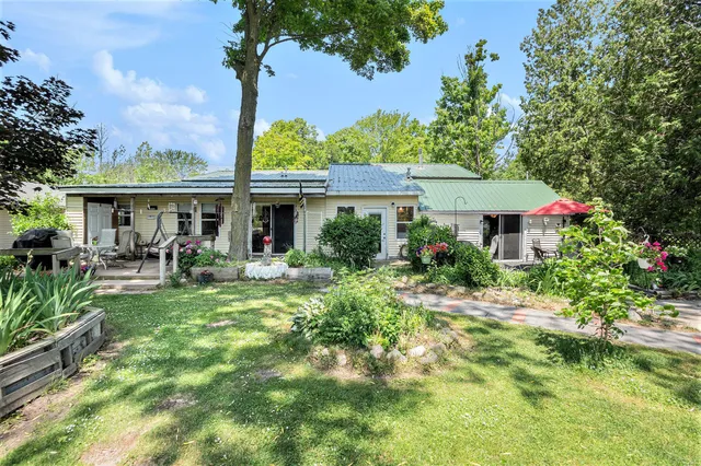 $299,000 | 8828 Elm, Fremont, MI 49412