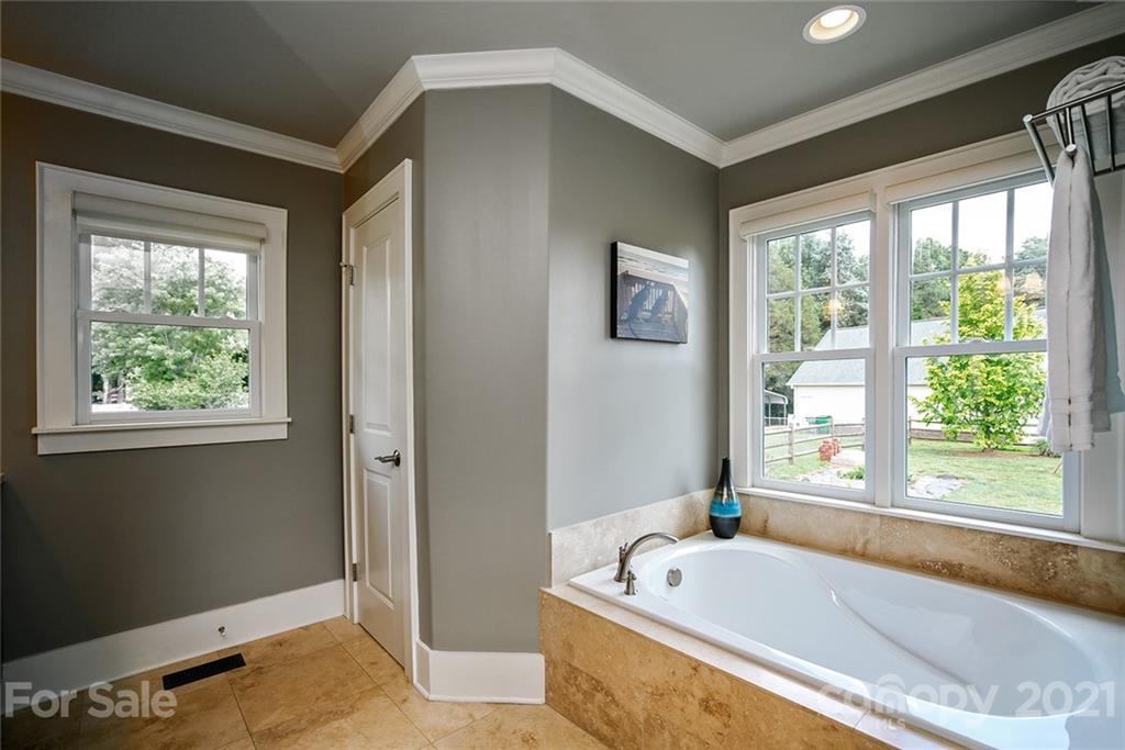 3833 Rea Road Charlotte, NC 28226 - Photo 13 of 40 Gallery Image 13