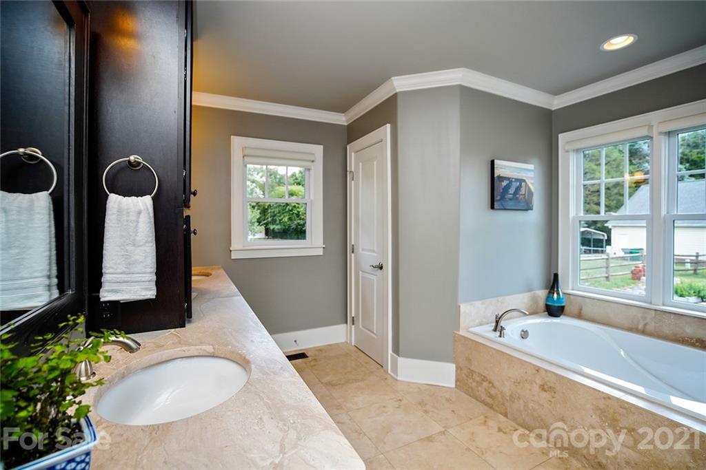 3833 Rea Road Charlotte, NC 28226 - Photo 14 of 40 Gallery Image 14
