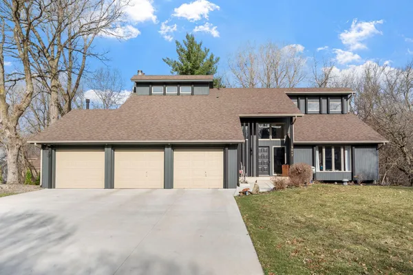 $784,000 | 3617 Tanglewood Court, Eagan, MN 55123