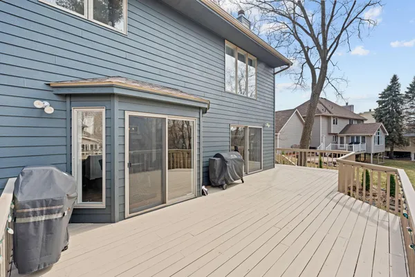 $784,000 | 3617 Tanglewood Court, Eagan, MN 55123