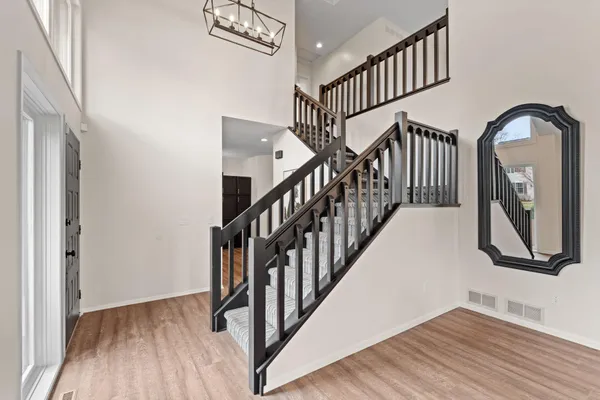 $784,000 | 3617 Tanglewood Court, Eagan, MN 55123