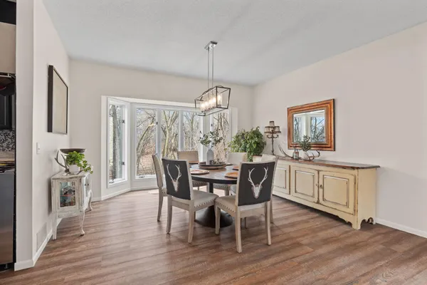 $784,000 | 3617 Tanglewood Court, Eagan, MN 55123