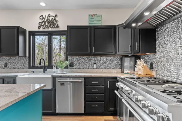 $784,000 | 3617 Tanglewood Court, Eagan, MN 55123