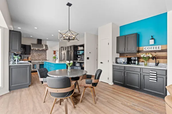 $784,000 | 3617 Tanglewood Court, Eagan, MN 55123