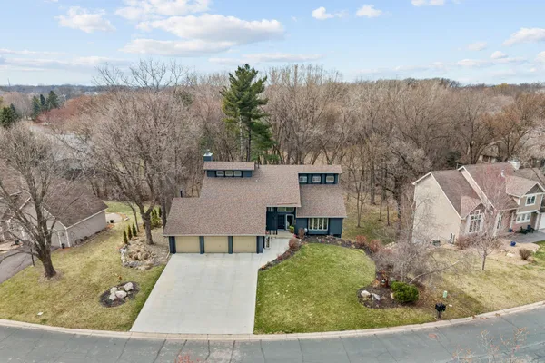 $784,000 | 3617 Tanglewood Court, Eagan, MN 55123