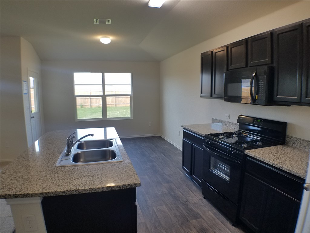 15100 Harkness Pass Austin, TX 78725 - Photo 12 of 30